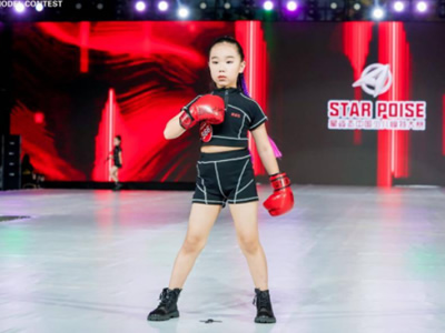 2022星姿态中国少儿模特大赛全国人气总冠军--刘涵睿