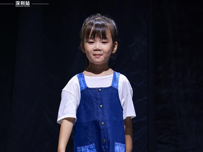 巴黎时装周儿童单元深圳站代言人石雨薇,可爱演绎儿童时尚